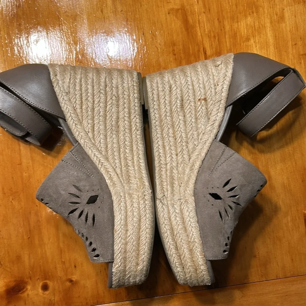 Indigo Rd. Espadrille Wedge‎ Heel Sandals